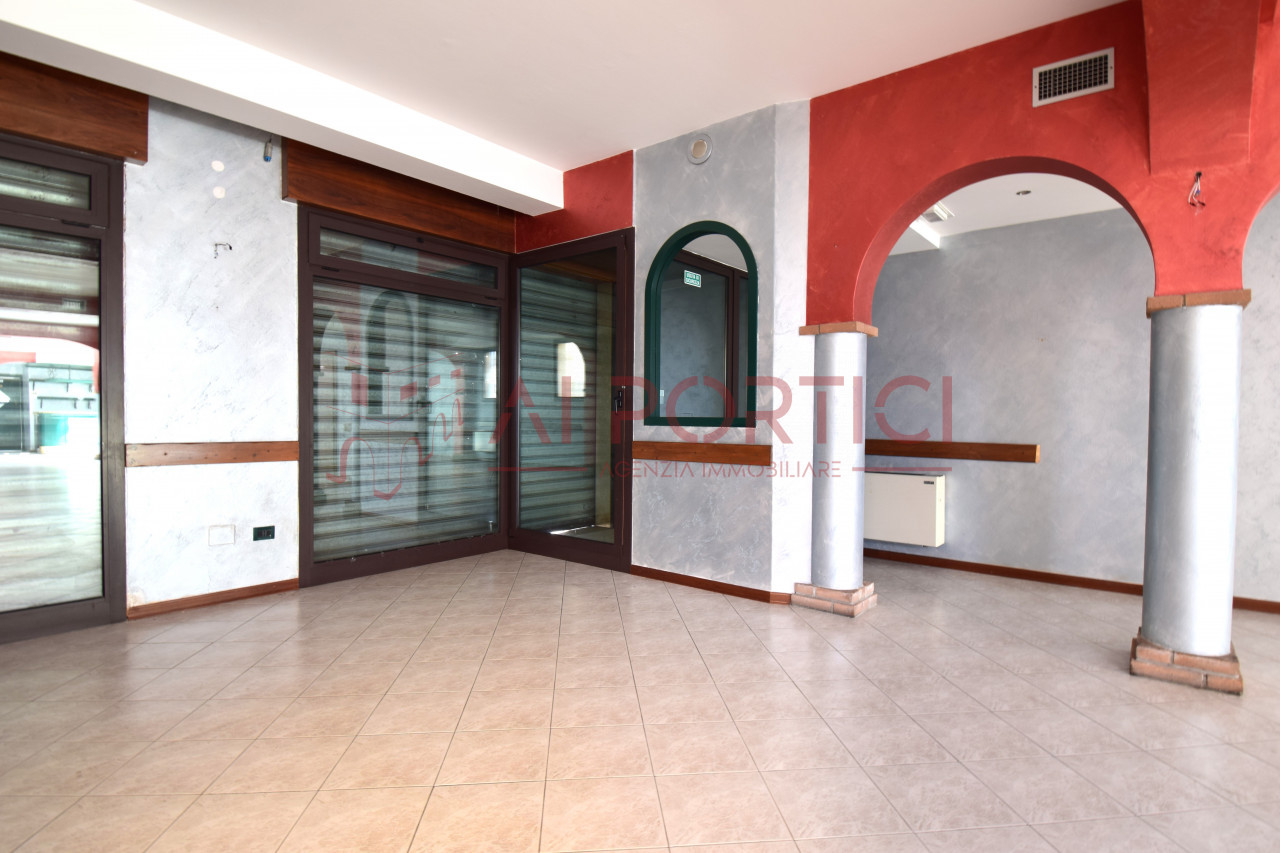 Foto Negozio Piove di Sacco (Padova)