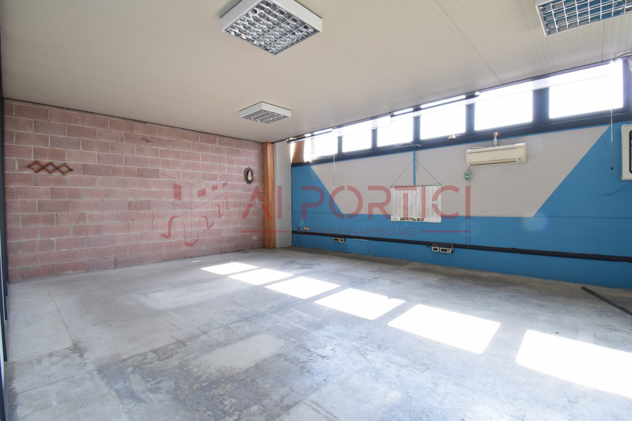 Foto Capannone Pontelongo (Padova)