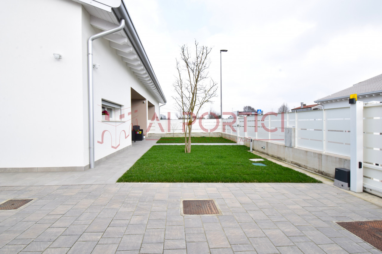 Foto Bifamiliare Fossò (Venezia)