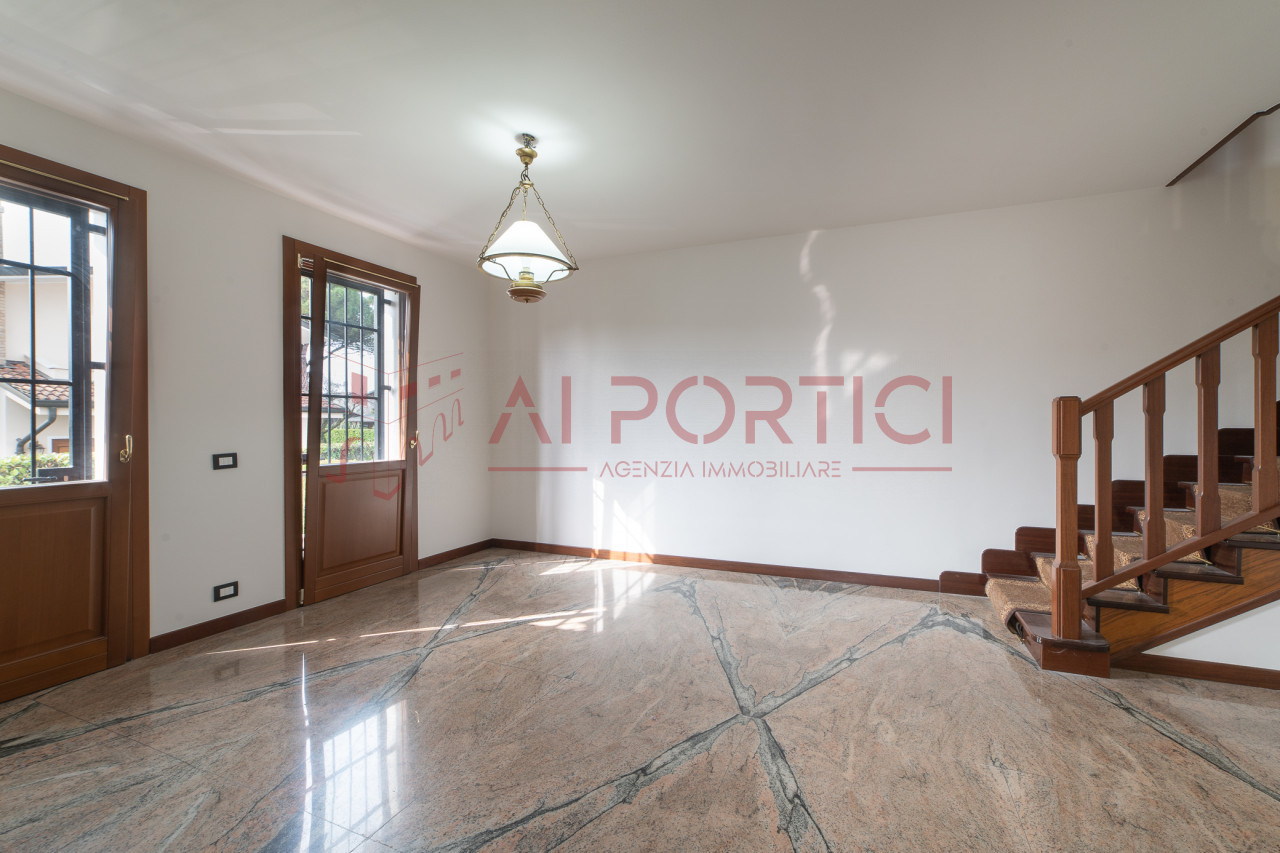 Foto Bifamiliare Piove di Sacco (Padova)