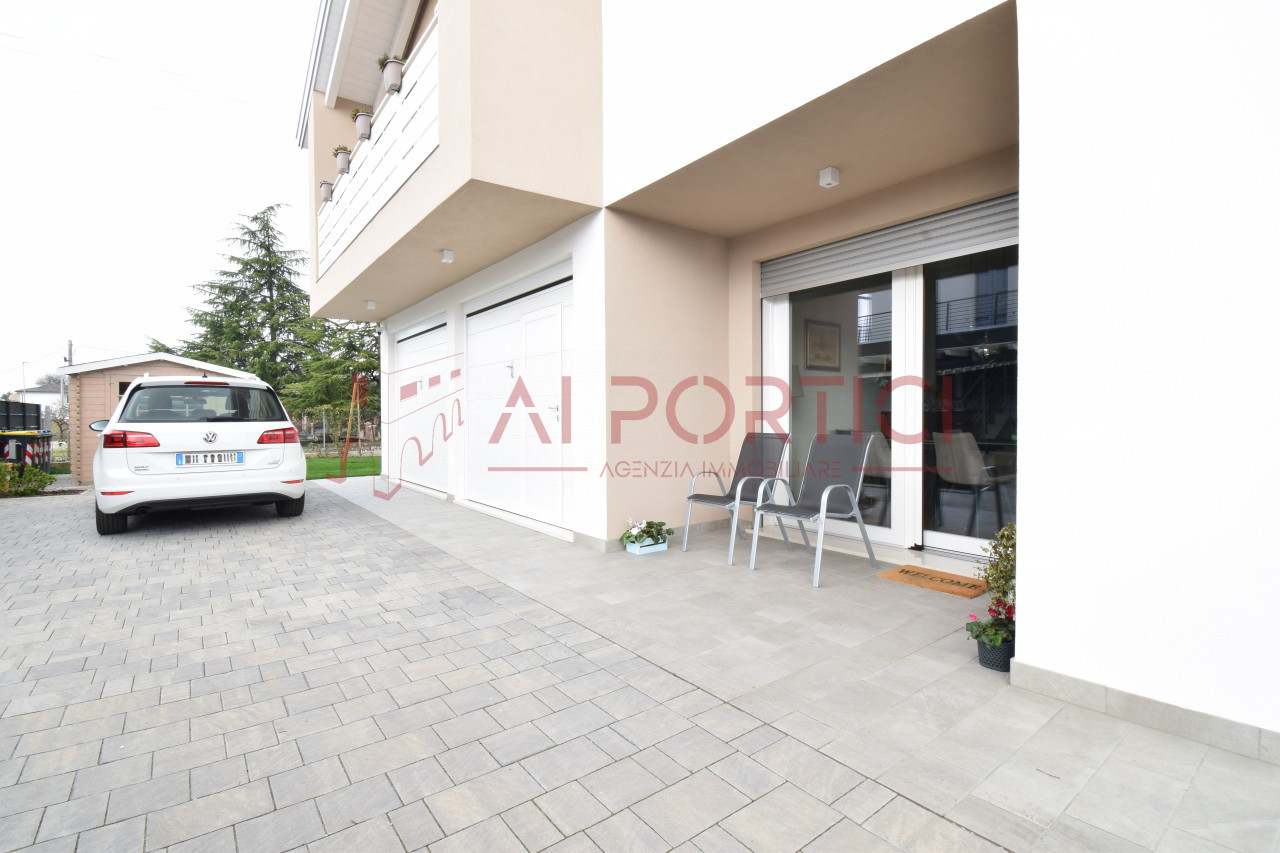 Foto Bifamiliare Fossò (Venezia)